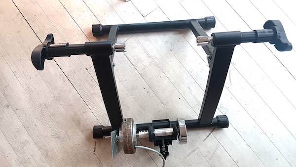 Gaia generator stand